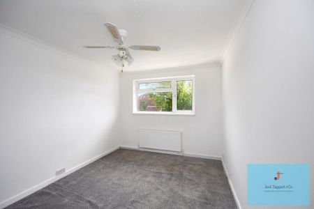 5 bedroom detached house to rent - Photo 4