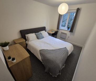 2 bedroom flat to rent - Photo 5