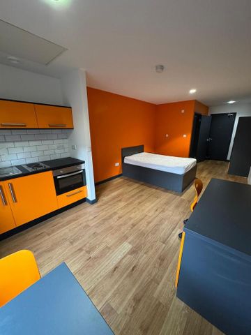 Studio to rent - Photo 3
