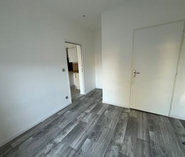 BEL APPARTEMENT F1 BIS AU COEUR DU CENTRE VILLE - Photo 6