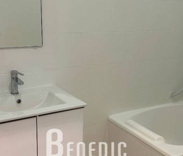 METZ CENTRE Location F1bis dans résidence ancienne - Photo 2