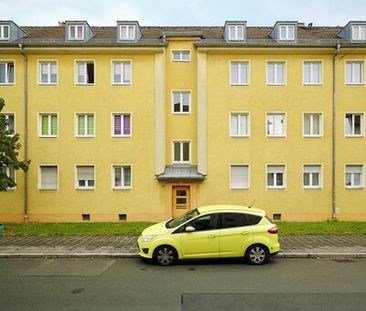 Charmante Dachgeschosswohnung im Norden von Nürnberg - Foto 1