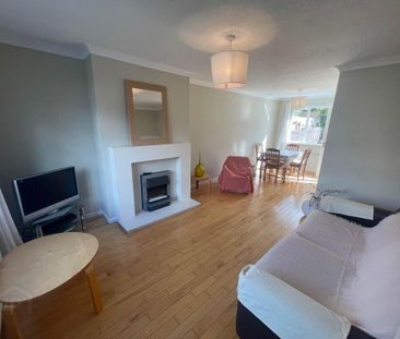 18 Beaufort Crescent, Belfast, BT8 7UA - Photo 2