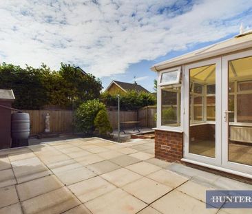 3 bedroom detached bungalow to rent - Photo 6