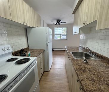 For Lease - 105 Tia Drive Unit# 102, Hamilton, Ontario - Photo 1