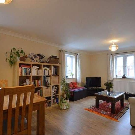 Hanbury Square, Petersfield, Hampshire, GU31 - Photo 1