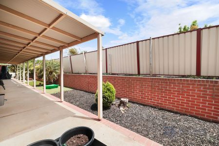 3 BEDROOM HOME WITH SIDE ACCESS AVAILABLE - Photo 2