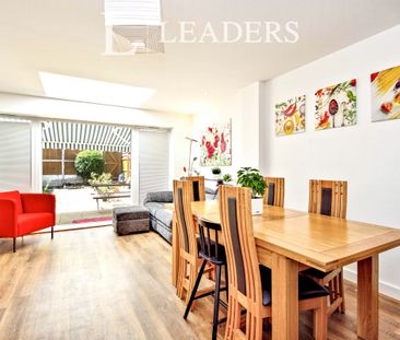 3 bedroom semi-detached to rent Charlock Close, Romford, RM3 - Photo 4