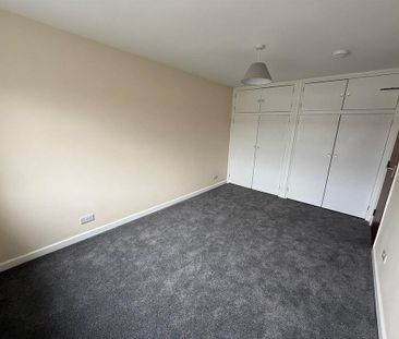 4 bedroom house to rent - Photo 1