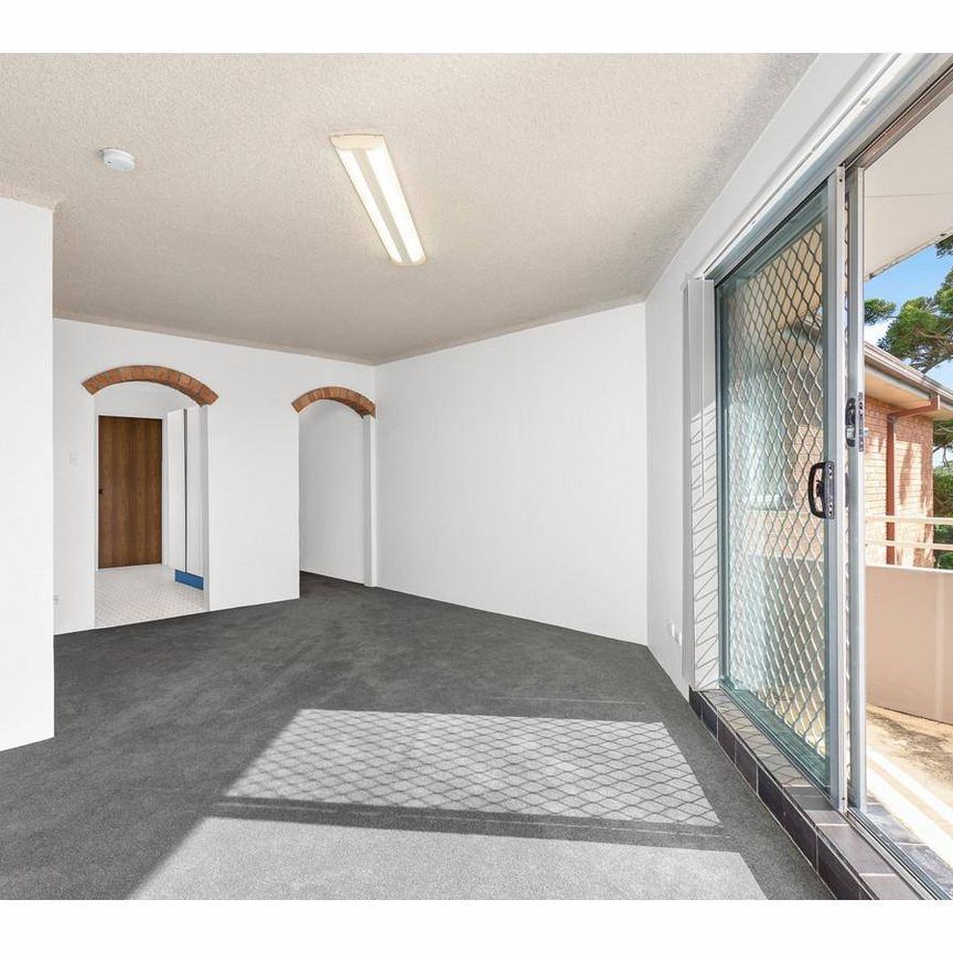 Two bedroom unit - Photo 1