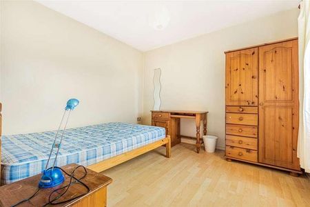 Fareham House, Bessborough Road - Balcony, SW15 - Photo 3