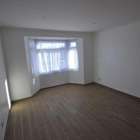 Gifford Road, Benfleet, SS7 - Photo 1