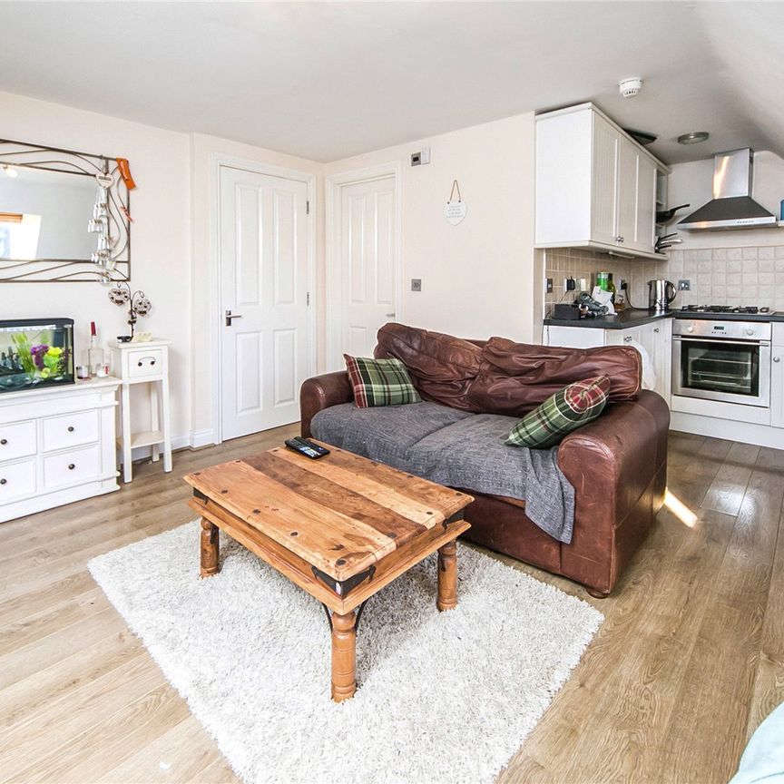 1 bedroom apartment to rent - Photo 1