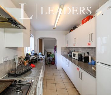 1 bedroom room to rent room 3, 2 victoria road - Photo 5