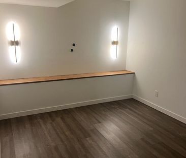 For Lease - 794 BROADWAY Boulevard, Peterborough, Ontario - Photo 1