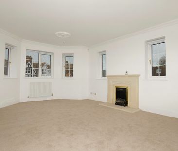 2 bedroom flat to rent Selwyn Road - Photo 3