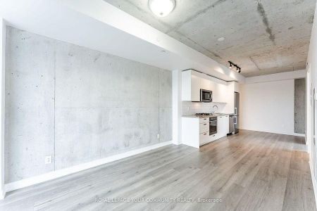 55 Ontario Street condo — Toronto, ON (2-Bedroom) - 2 Bedroom - Photo 5