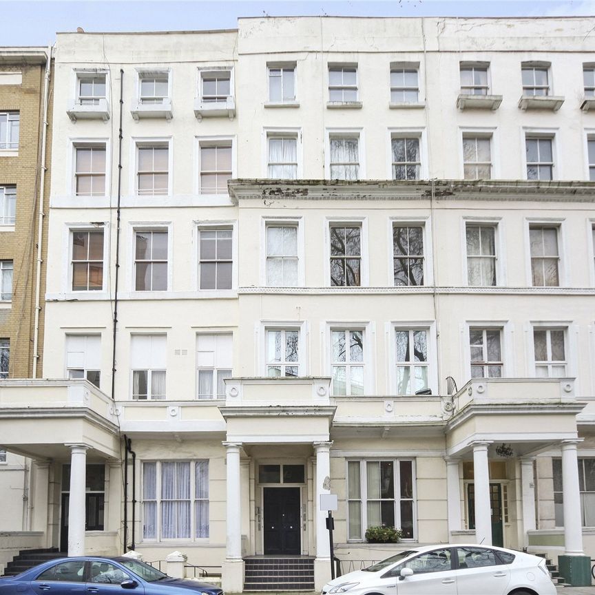 Leinster Gardens, London, W2 ground floor flat to rent - Photo 1