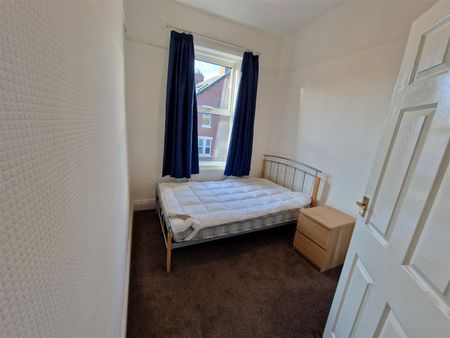 3 bed flat to rent in Stannington Place, Heaton, NE6 - Photo 4