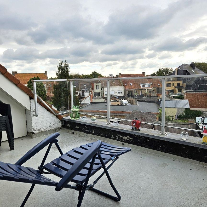 Ruim duplex appartement te Gistel met autostaanplaats - Photo 1