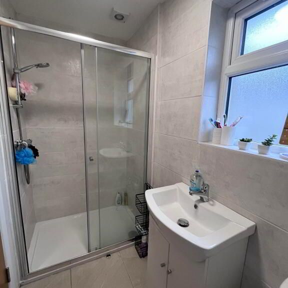 STUDENT ACCOMMODATION, 27 Barry Street, Derry/Londonderry, BT48 7PJ - Photo 1