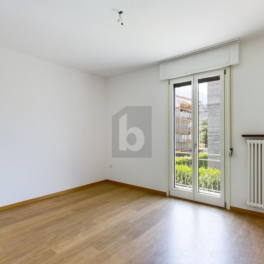 AMPIO E LUMINOSO - Photo 1