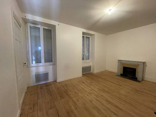 Location maison 5 pièces 110 m² à Saint-Pierre-de-Bœuf (42520) - Photo 1