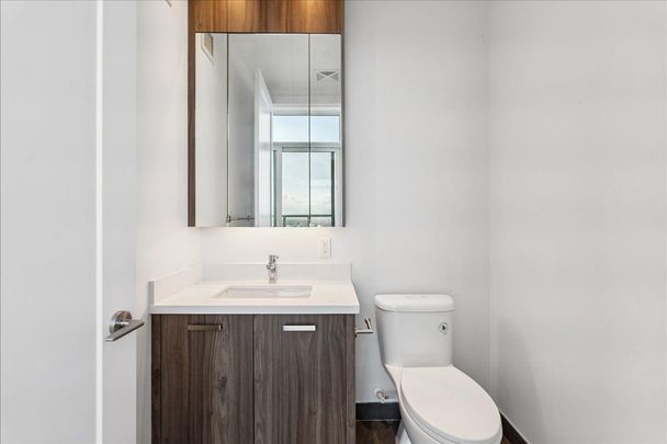 For Lease - 1 Edgewater Drive Unit# Sph16, Toronto, Ontario - Photo 1