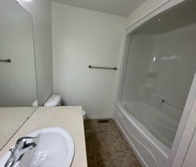 For Lease - 112 North Centre Road Unit# 76, London North, Ontario - Photo 3