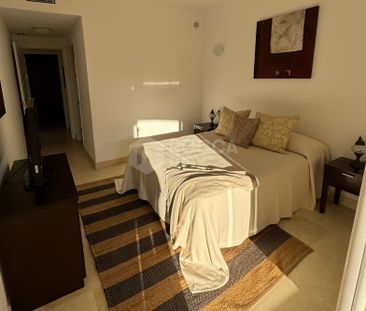 Luxury 3 Bedroom Apartment in Marbella East - Photo 3