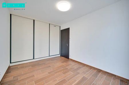 Nabízíme k pronájmu novostavbu luxusního bytu nacházející se na ul. Třída Jiřího Pelikána v Olomouci - Фото 5