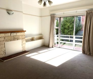 Close to the Bay - Photo 6