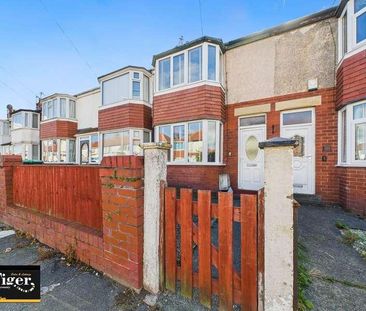 Highbank Avenue, Blackpool, FY4 - Photo 1