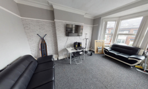 13 Flat 2 Headingley Avenue, Leeds, LS6 3EP - Photo 4