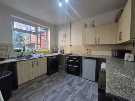 Lower High Street, Stourbridge, West Midlands, DY8 - Photo 4