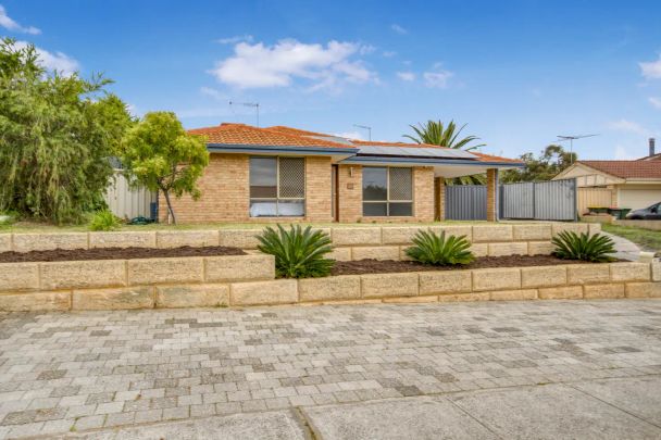 “Welcome to Your New Home in Clarkson, WA 6030!” - Photo 1