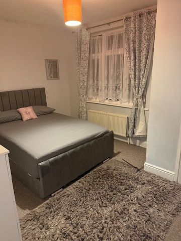 Room in a Shared House, Preston Gardens, LU2 - Photo 5