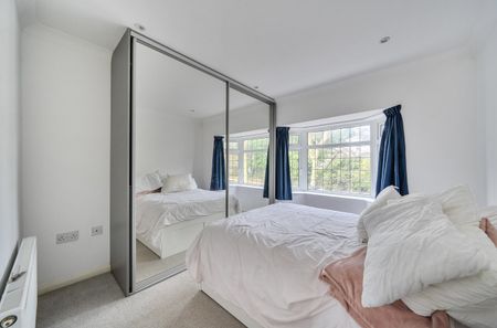 3 bedroom apartment to rent - Photo 2