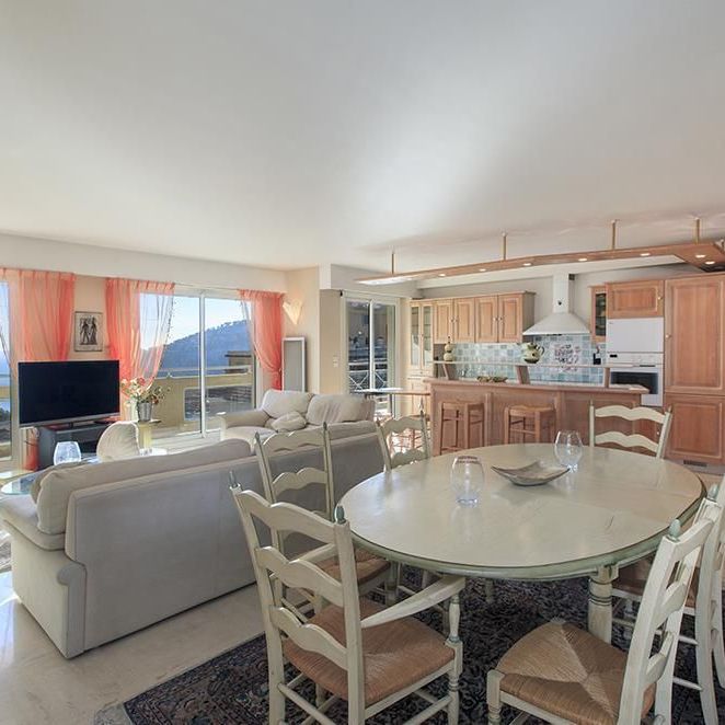 Location Appartement 4 pièces 130m² VILLEFRANCHE SUR MER 06230 - Photo 1