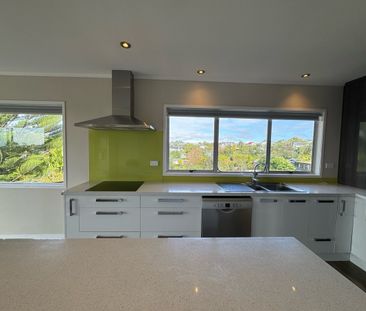 Glamorgan house with garden and view - Photo 6