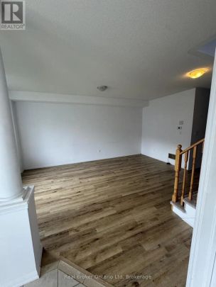 21 VILLAGE GATE DRIVE - Photo 1