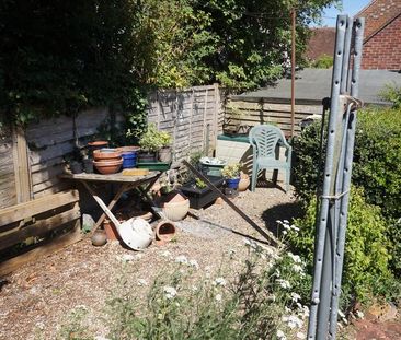 2 bedroom terraced house to rent - Photo 5