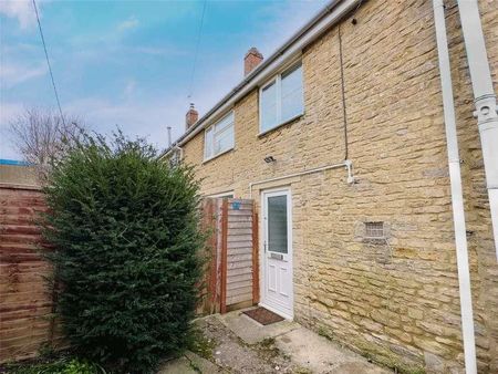 Station Road, Brize Norton, Carterton, Oxfordshire, OX18 - Photo 2
