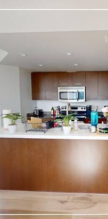 1 Bed 1 Bath Corner Unit in Vancouver! - Photo 1