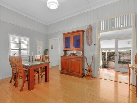 134 Terrace Street, New Farm QLD 4005 - House For Rent | Domain - Photo 3