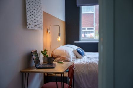 Room in a Shared House, Park View Grove, LS4 - Photo 4
