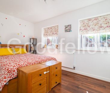 4 bedroom mid terraced house to rent, - Photo 6