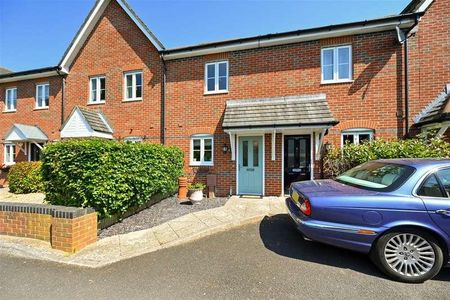 School Close, Westergate, PO20 - Photo 4