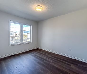 For Lease - 123 Sanderson Drive, Kawartha Lakes, Ontario - Photo 2