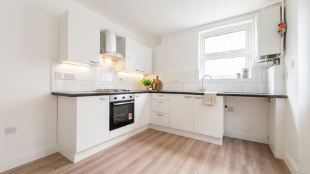 1 bedroom in a house share to rent - Photo 4